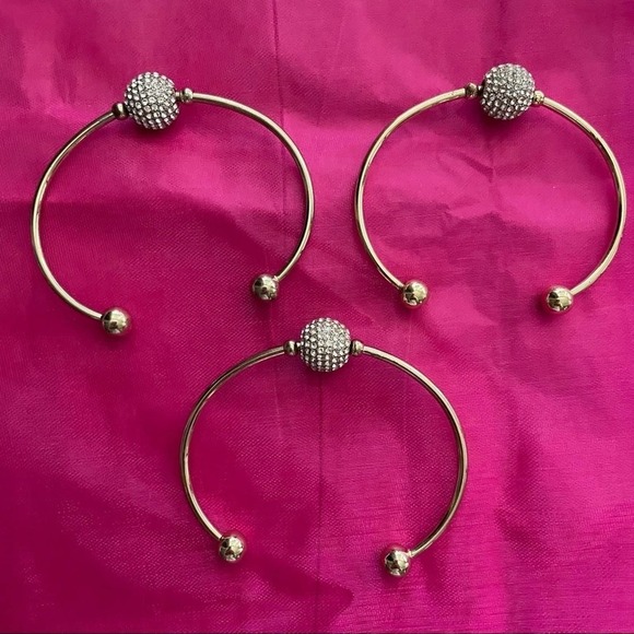 Express Gold Tone Bangle​ - Picture 6 of 11